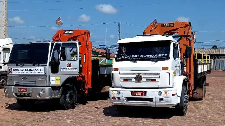 Two Gomeri Munck trucks
